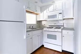 1701 Spruce St, Philadelphia, PA 19103 - Photo 5