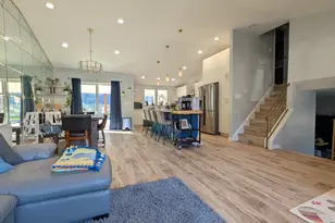 625 Renz St, Philadelphia, PA 19128 - Photo 9