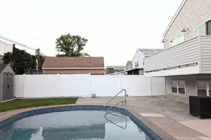 625 Renz St, Philadelphia, PA 19128 - Photo 35