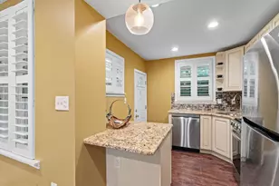 2423 Madison Square, Philadelphia, PA 19146 - Photo 5