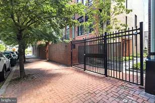 113 Pine St, Philadelphia, PA 19106 - Photo 43