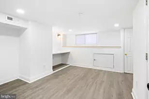 5615 Ridgewood St, Philadelphia, PA 19143 - Photo 13