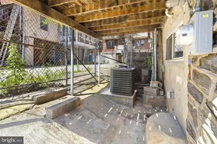 5615 Ridgewood St, Philadelphia, PA 19143 - Photo 27