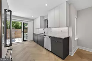 2040 Pemberton St, Philadelphia, PA 19146 - Photo 7