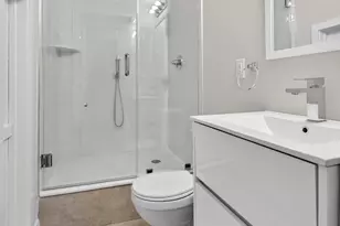 2040 Pemberton St, Philadelphia, PA 19146 - Photo 19