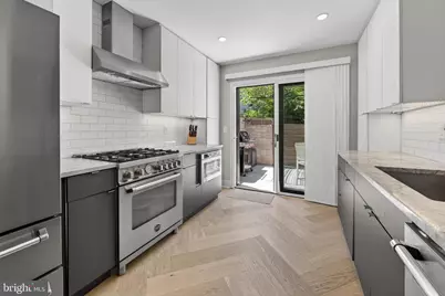 2040 Pemberton Street, Philadelphia, PA 19146 - Photo 5