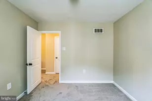 5734 Harbison Ave, Philadelphia, PA 19135 - Photo 17