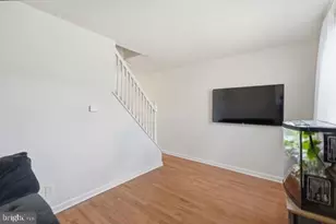 146 Melvale St, Philadelphia, PA 19125 - Photo 3