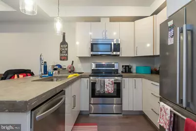 938 New Market Street #304, Philadelphia, PA 19123 - Photo 3