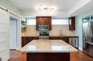 906 N 16th St, Philadelphia, PA 19130 - Photo 11