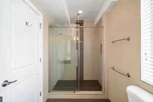 906 N 16th St, Philadelphia, PA 19130 - Photo 23