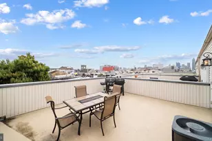 906 N 16th St, Philadelphia, PA 19130 - Photo 27
