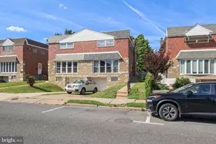 2127 Hoffnagle St, Philadelphia, PA 19152 - Photo 27