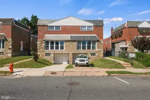 2127 Hoffnagle St, Philadelphia, PA 19152 - Photo 1
