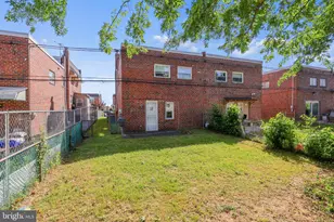 2127 Hoffnagle St, Philadelphia, PA 19152 - Photo 27