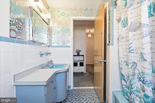 2127 Hoffnagle St, Philadelphia, PA 19152 - Photo 15