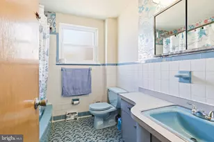 2127 Hoffnagle St, Philadelphia, PA 19152 - Photo 17