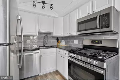 44 S 3rd Street #3, Philadelphia, PA 19106 - Photo 9