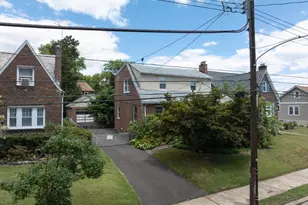 1323 Longshore Ave, Philadelphia, PA 19111 - Photo 5
