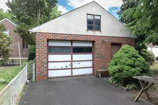 1323 Longshore Ave, Philadelphia, PA 19111 - Photo 29