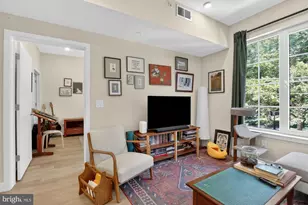 1701 S 4th St, Philadelphia, PA 19148 - Photo 7