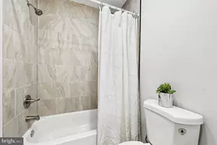 2334 Pierce St, Philadelphia, PA 19145 - Photo 15