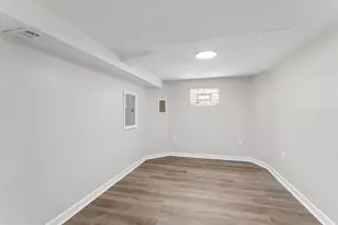 5631 N 11th St, Philadelphia, PA 19141 - Photo 11