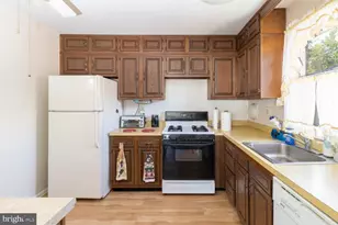 8541 Ridgeway St, Philadelphia, PA 19111 - Photo 9