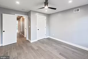 1346 N Myrtlewood St, Philadelphia, PA 19121 - Photo 13