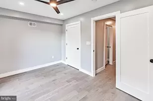 1346 N Myrtlewood St, Philadelphia, PA 19121 - Photo 9