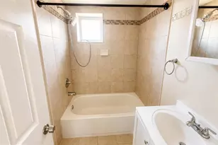 425 Emily St, Philadelphia, PA 19148 - Photo 15