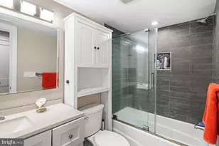 2525 Brown St, Philadelphia, PA 19130 - Photo 25