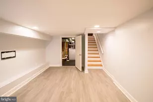 2033 Manton St, Philadelphia, PA 19146 - Photo 11