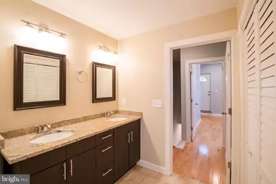 2033 Manton Street, Philadelphia, PA 19146 - Photo 23