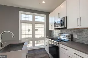 1340 S 13th St, Philadelphia, PA 19147 - Photo 3