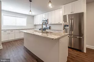 2147 Christian St, Philadelphia, PA 19146 - Photo 5