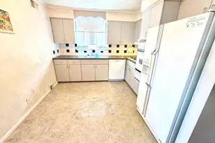 1606 Fox Chase Rd, Philadelphia, PA 19152 - Photo 9