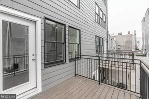 752 S 8th St, Philadelphia, PA 19147 - Photo 13