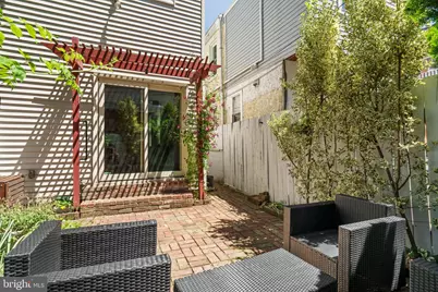 2424 Lombard Street, Philadelphia, PA 19146 - Photo 21