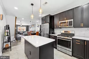 1923 S 10th St, Philadelphia, PA 19148 - Photo 11