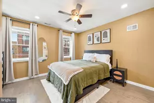 1923 S 10th St, Philadelphia, PA 19148 - Photo 13
