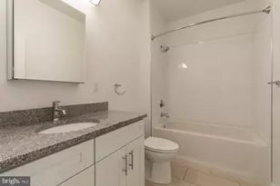 224 Church St, Philadelphia, PA 19106 - Photo 9