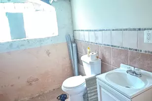 4957 N 9th St, Philadelphia, PA 19141 - Photo 15
