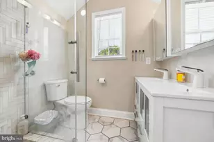 9345 Annapolis Rd, Philadelphia, PA 19114 - Photo 15