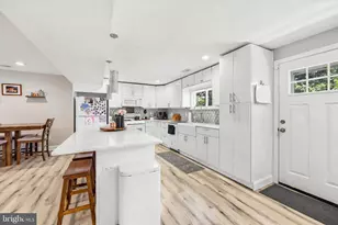 9345 Annapolis Rd, Philadelphia, PA 19114 - Photo 7