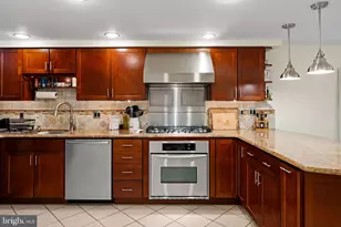502 S 11th St, Philadelphia, PA 19147 - Photo 9