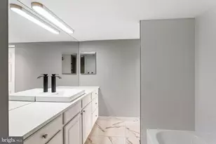 2001 Hamilton St, Philadelphia, PA 19130 - Photo 15