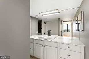 2001 Hamilton St, Philadelphia, PA 19130 - Photo 13
