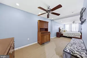2245 Pemberton St, Philadelphia, PA 19146 - Photo 17