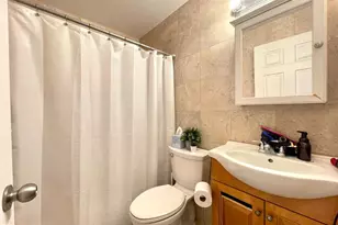 1131 Green St, Philadelphia, PA 19123 - Photo 21